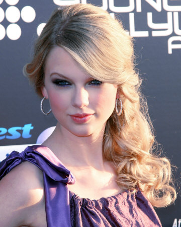 Taylor Swift Photo 2
