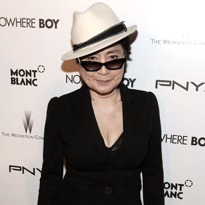 Yoko Ono photo