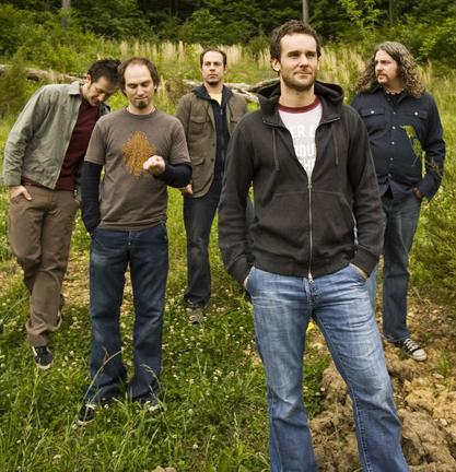 Carbon Leaf photo