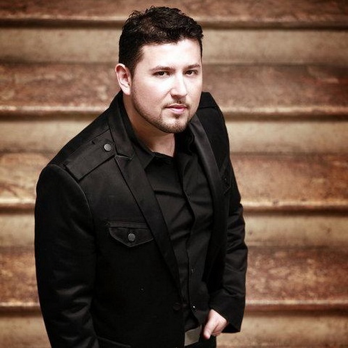 Roberto Tapia photo
